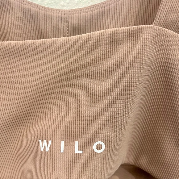 Wilo The Label Women's Colorblock Scoop Neck Brown White Sports Bra Size Medium - Picture 3 of 5